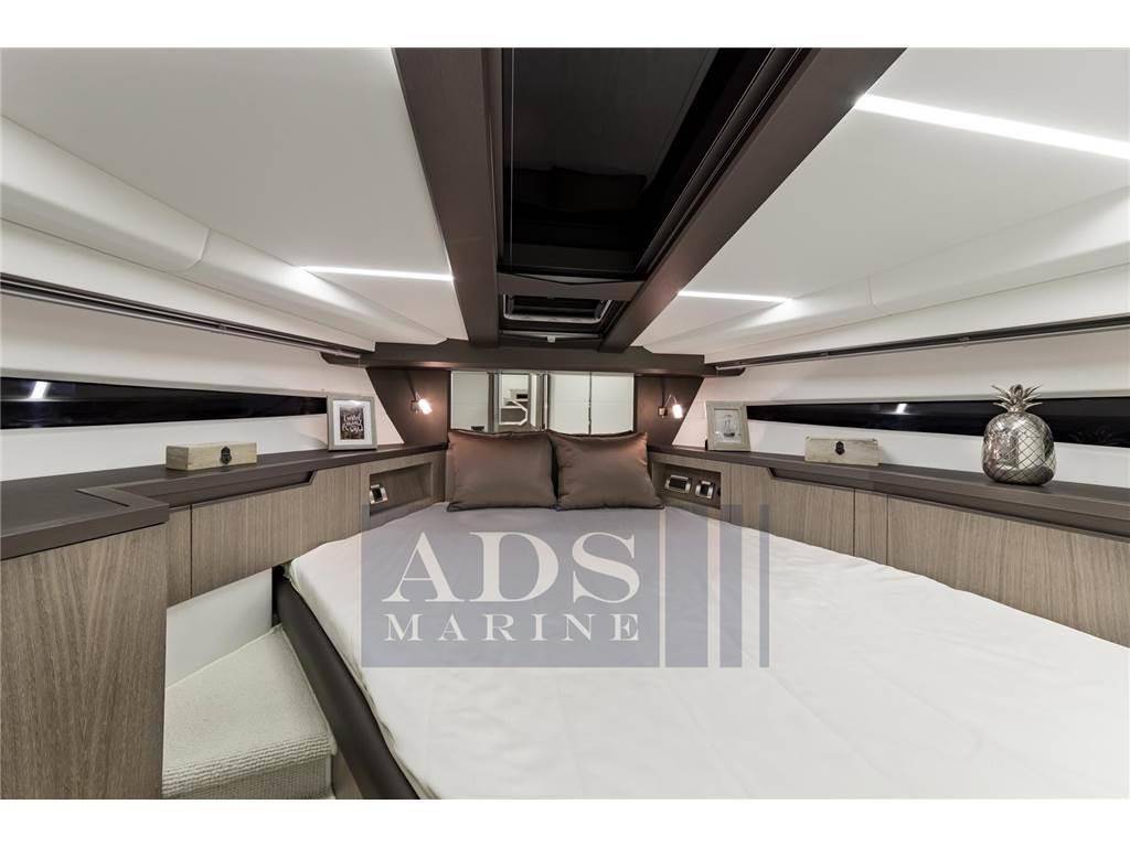 Galeon 425 hts