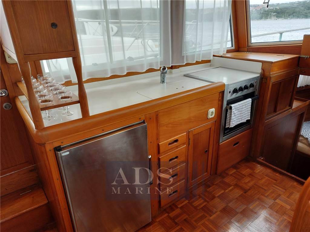 Grand banks 42