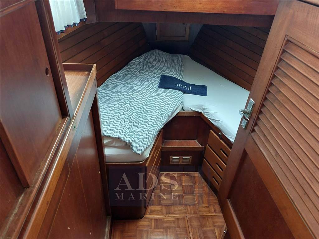 Grand banks 42