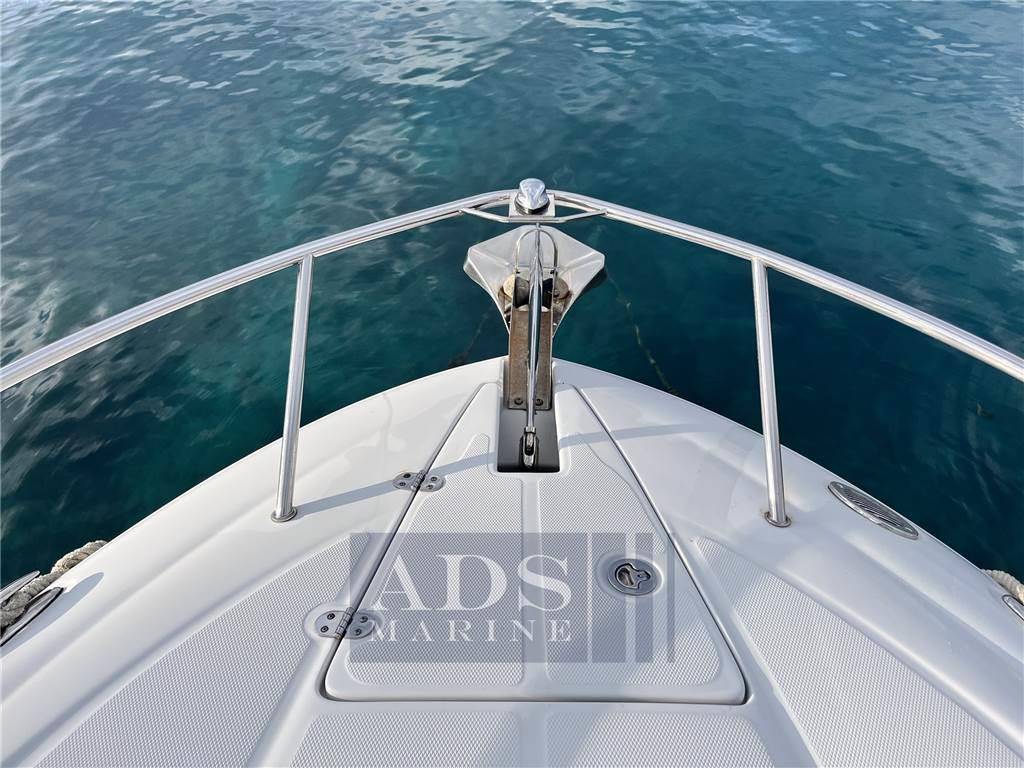 Crownline 275
