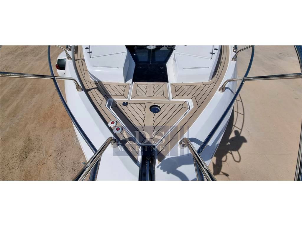 Galeon 500 fly