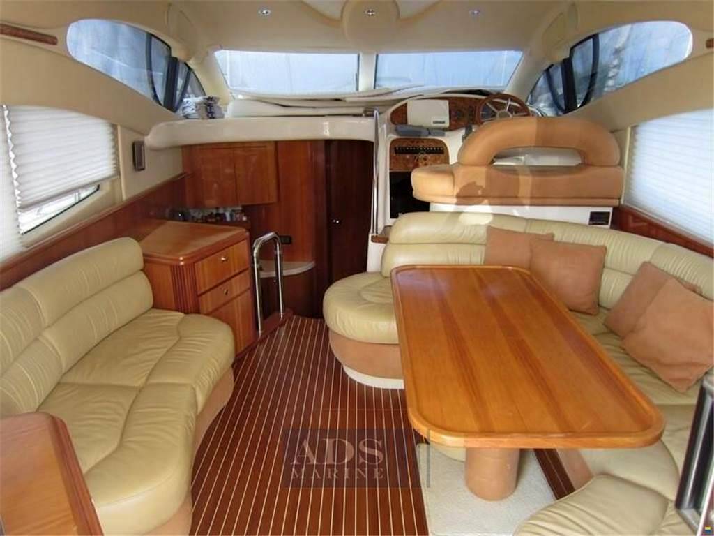Azimut 42 fly