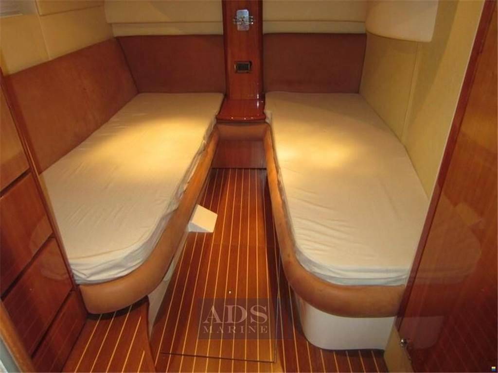 Azimut 42 fly