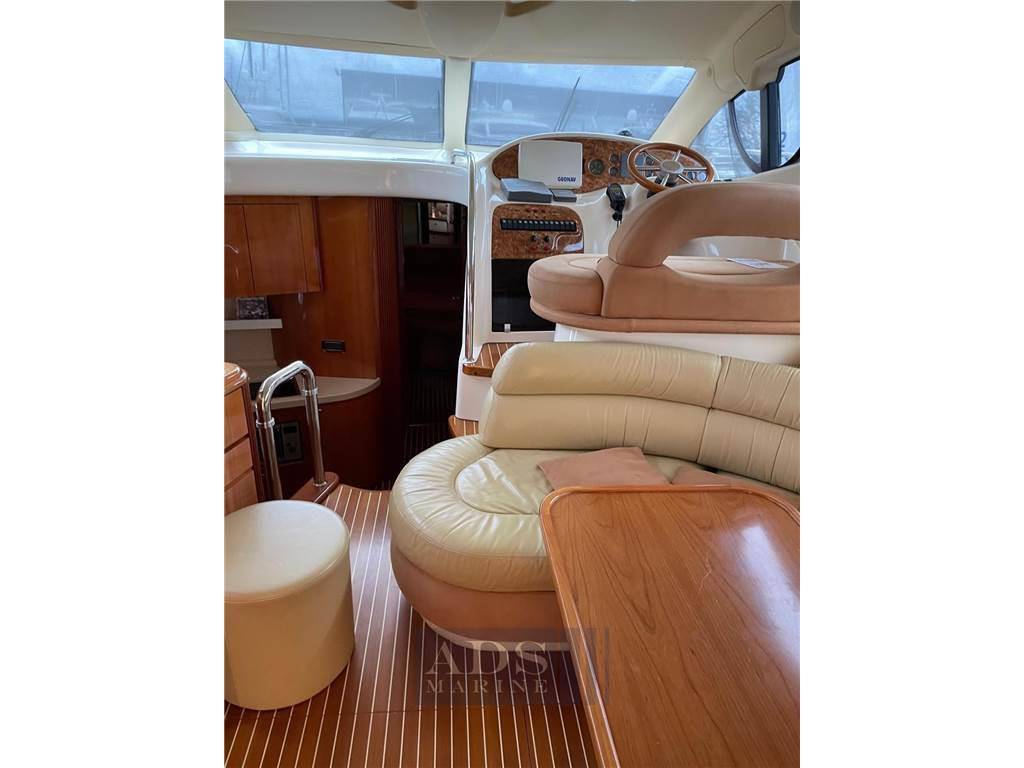 Azimut 42 fly