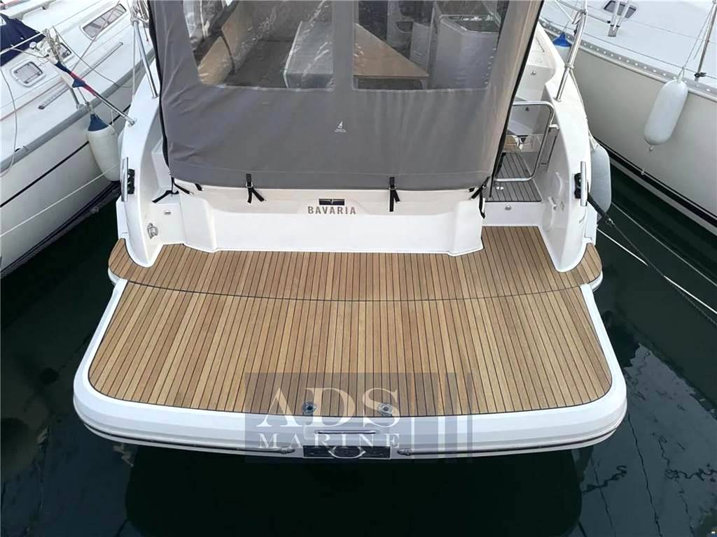 Bavaria S 33 hard top