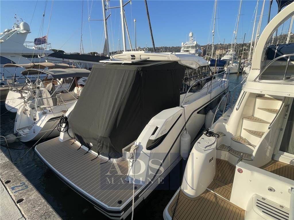 Bavaria Sr 33 hard top