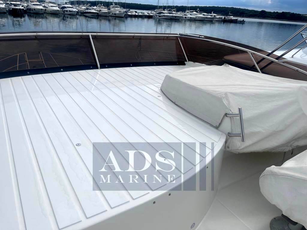 Galeon 530