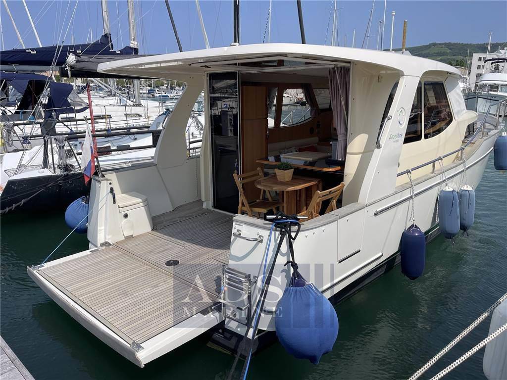 Greenline 33