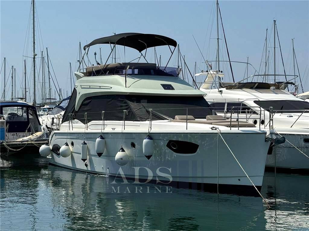 Bavaria E 40 fly - 40