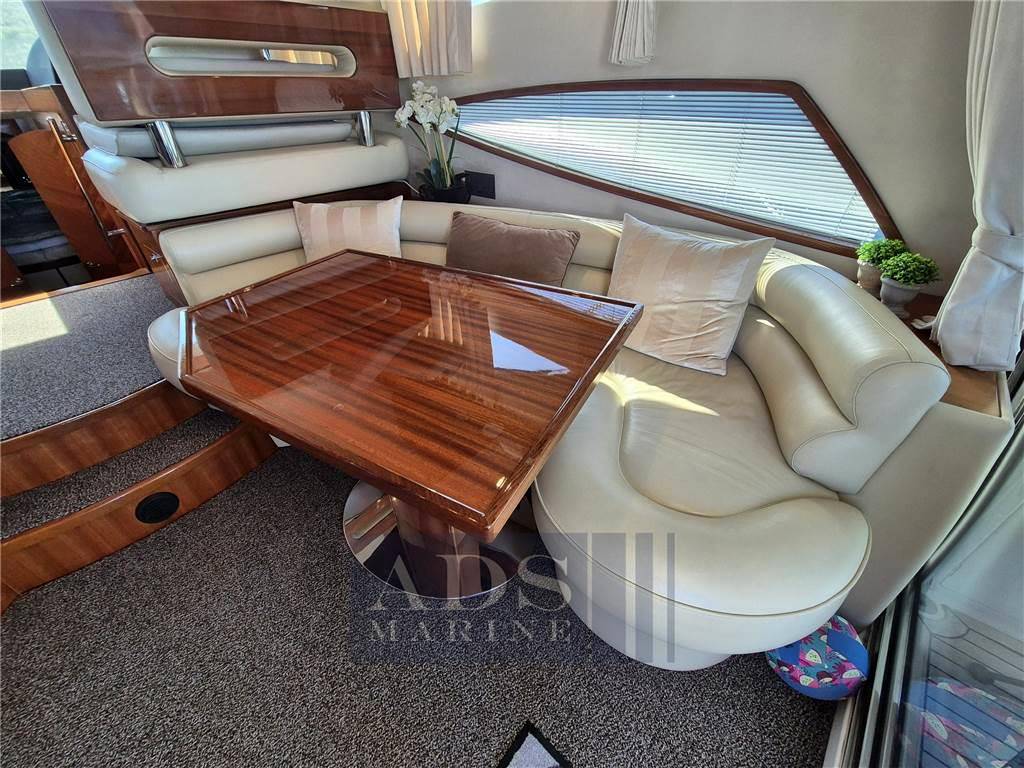 Galeon 440 fly