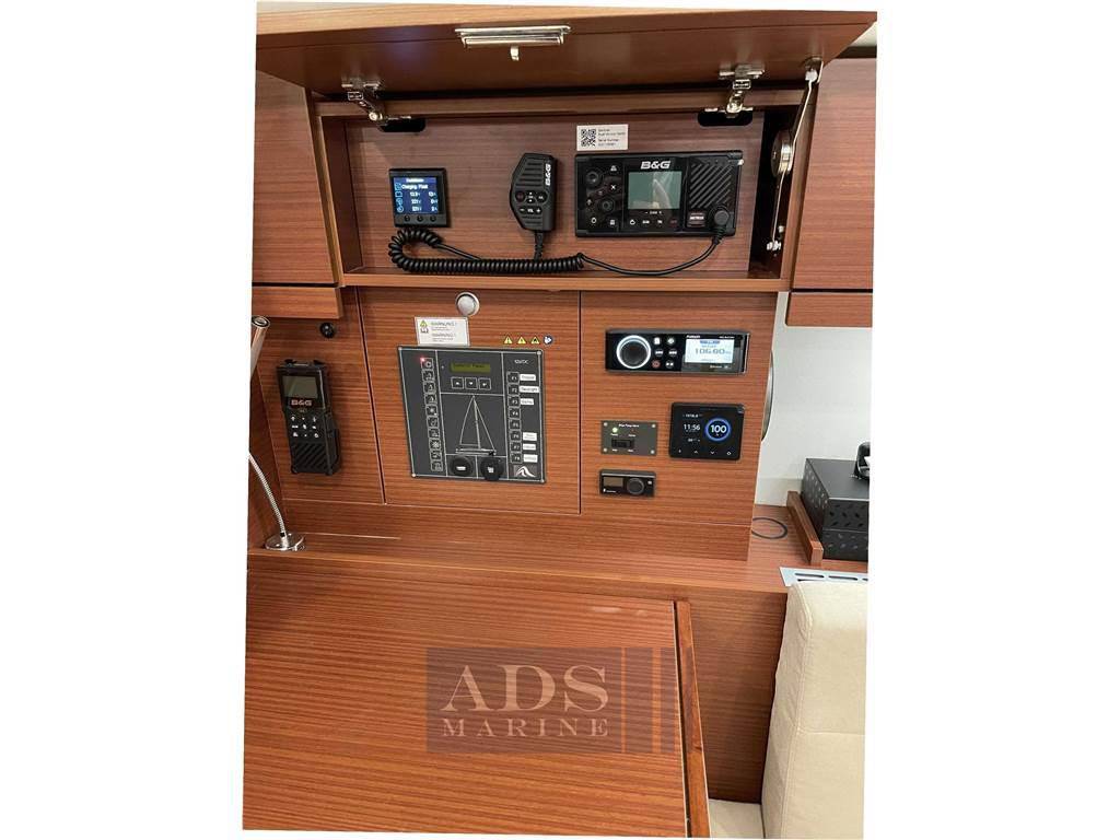 Hanse 418