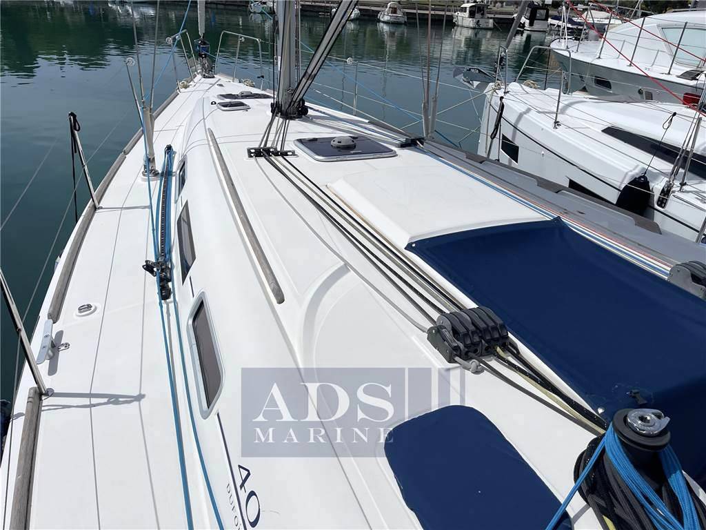 Dufour 40
