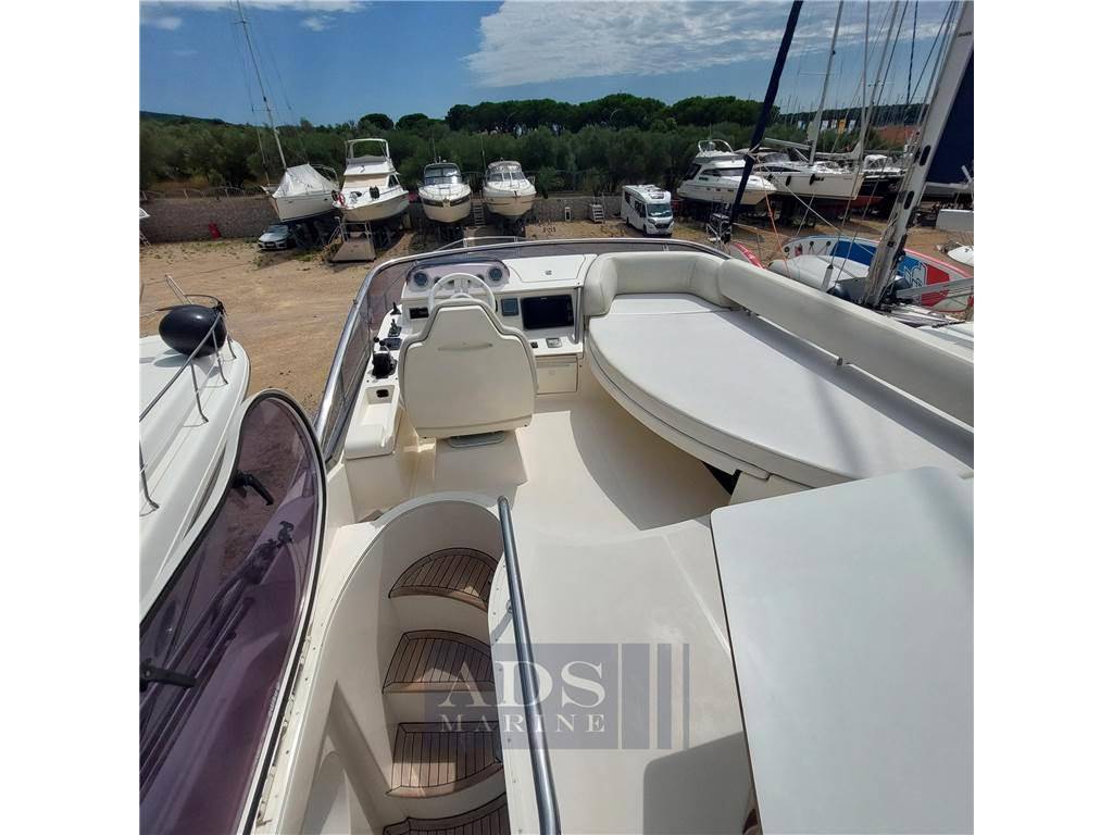 Azimut 43