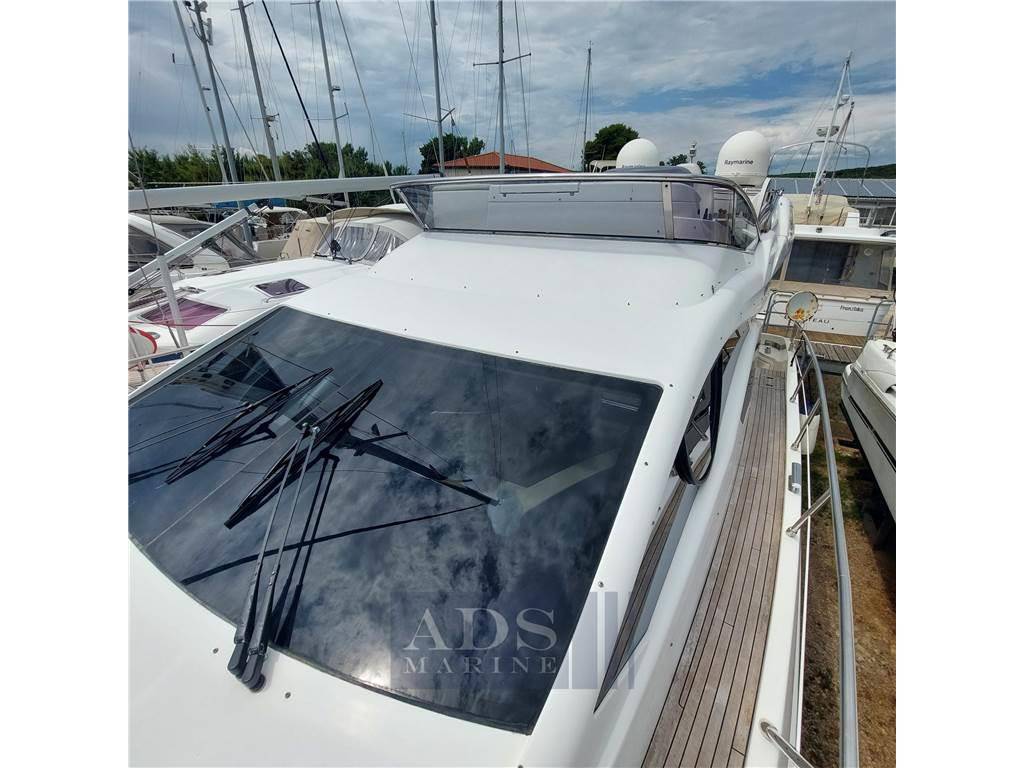 Azimut 43