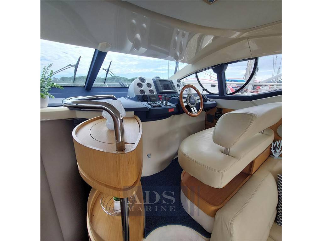 Azimut 43