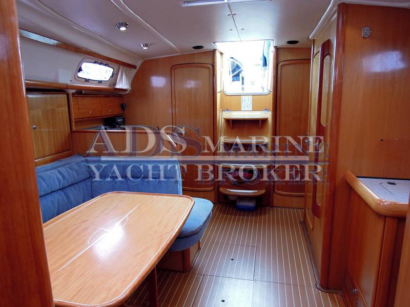 Bavaria 42 cruiser