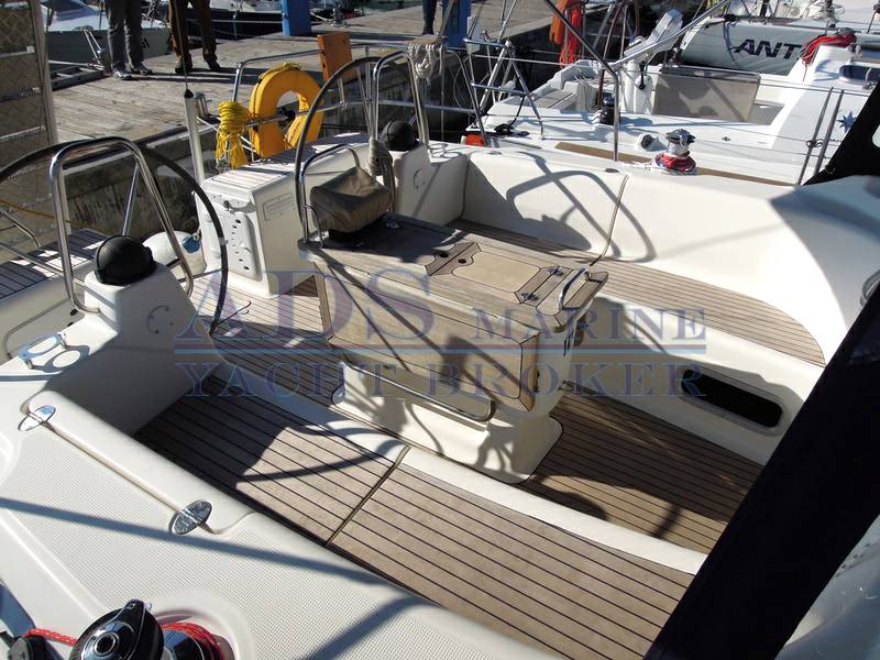 Bavaria 42 cruiser