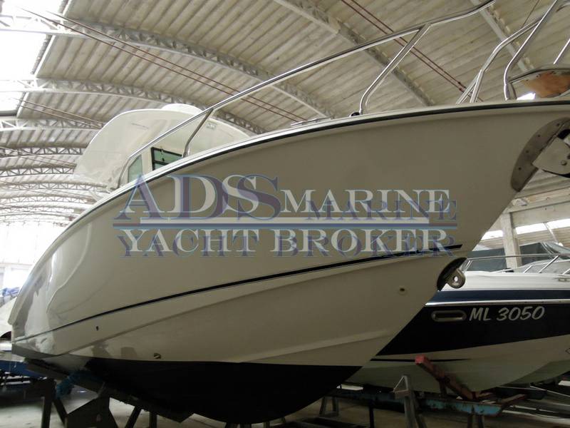 Boston whaler 280 outrage