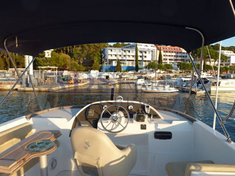 Beneteau Swift trawler 42