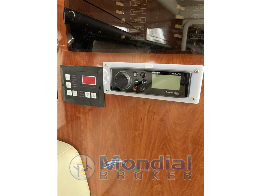 Crownline 340cr ht