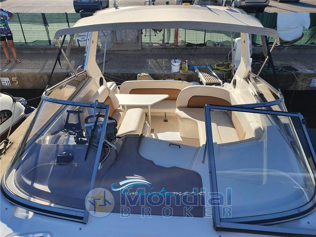 Regal marine Commodore 2860