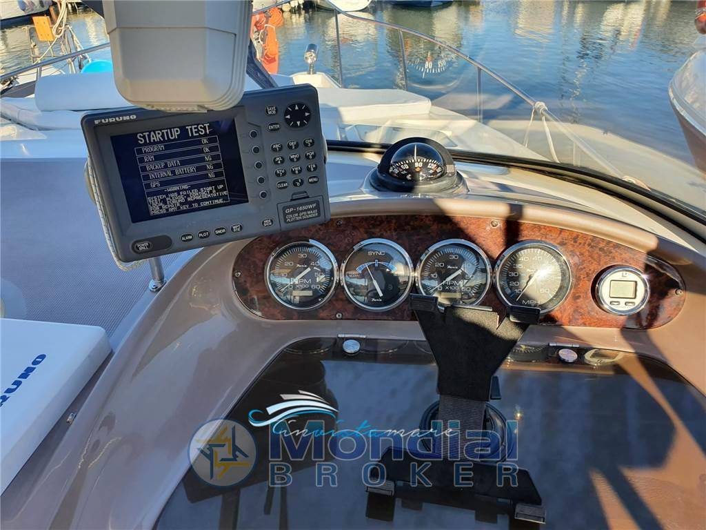 Regal marine Commodore 2860