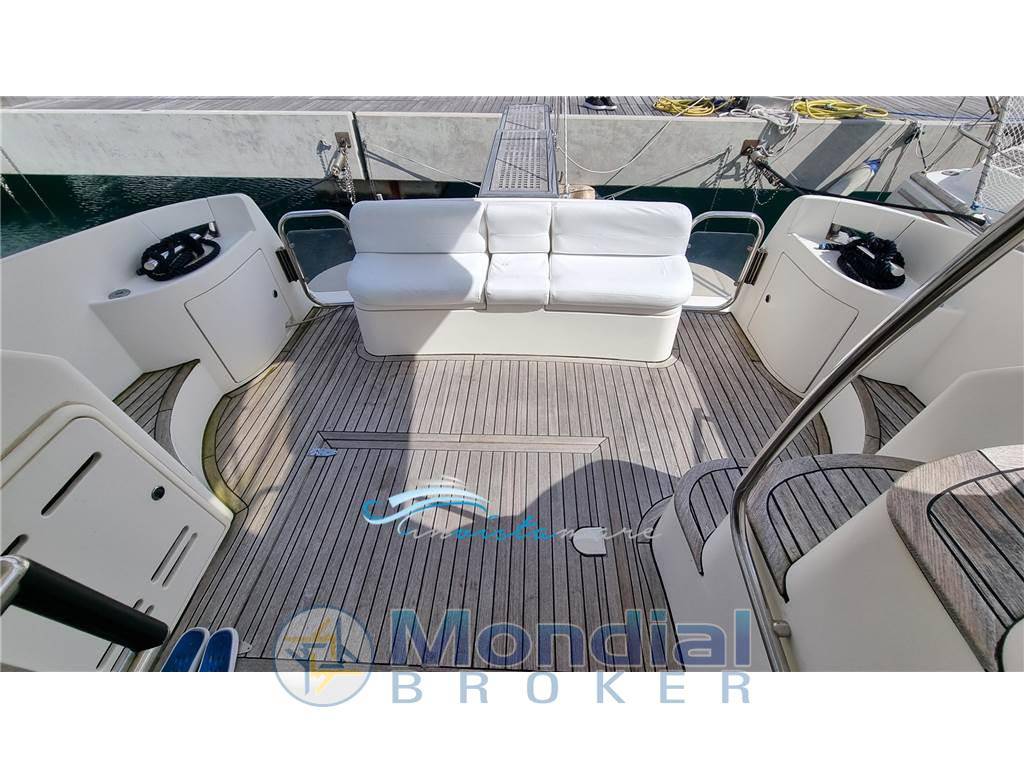Azimut 42 fly