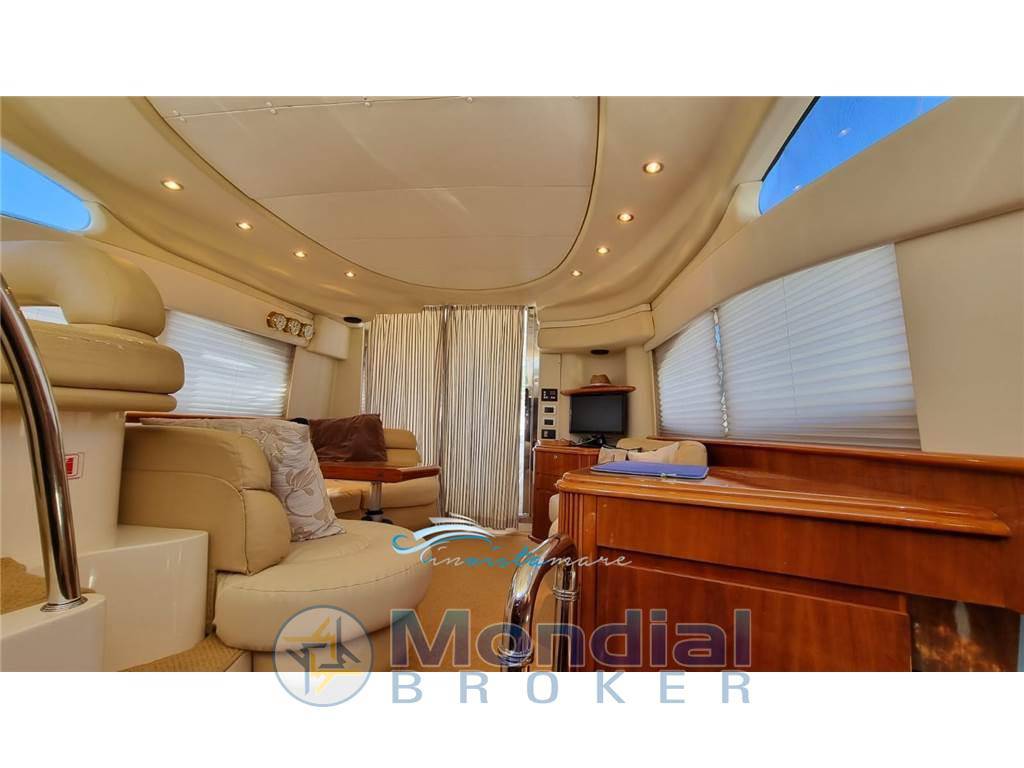 Azimut 42 fly
