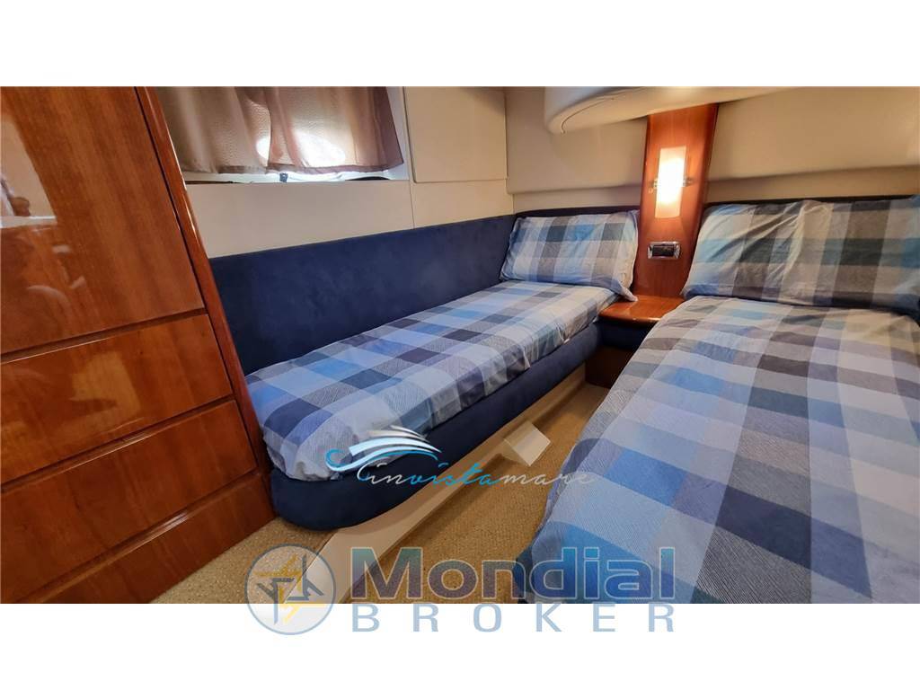 Azimut 42 fly