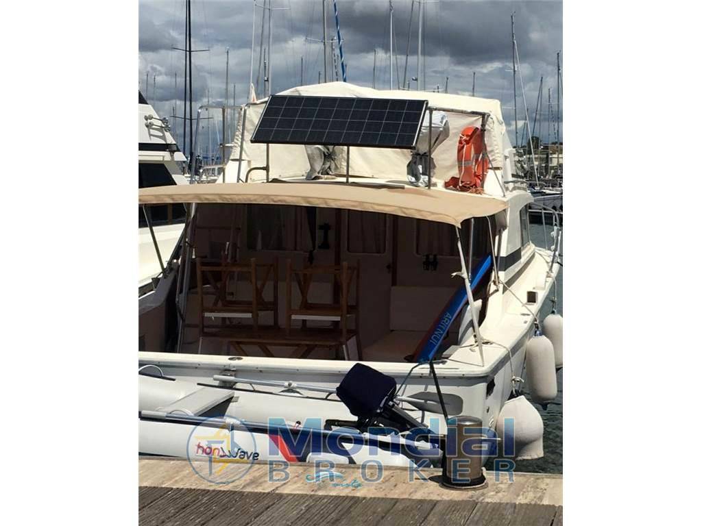 Bertram yacht 33' sf