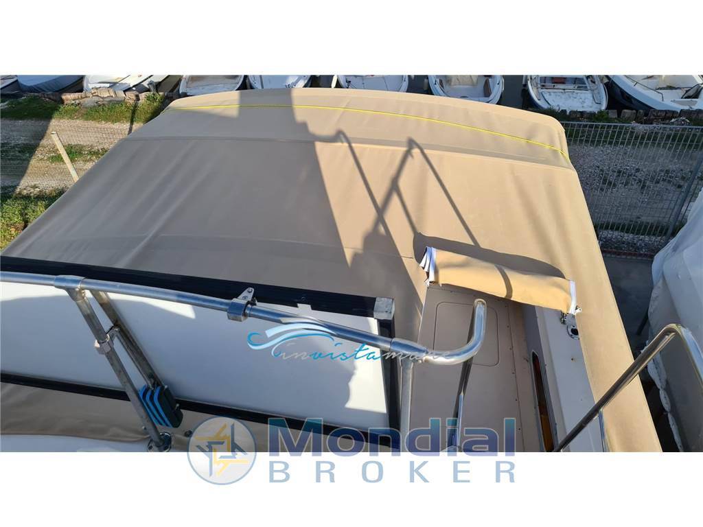 Bertram yacht 33' sf