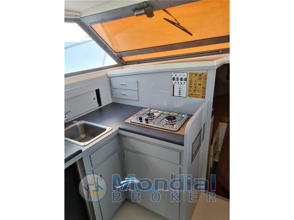 Bertram yacht 33' sf