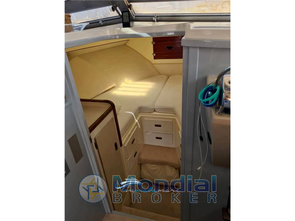 Bertram yacht 33' sf
