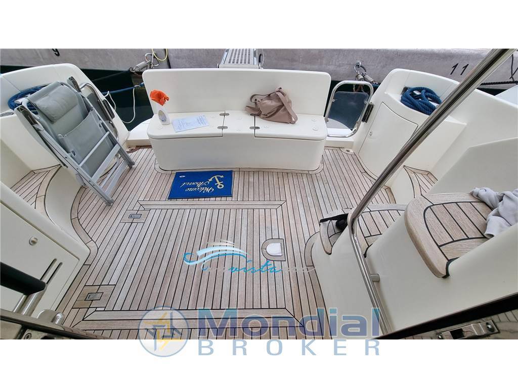 Azimut Az 39