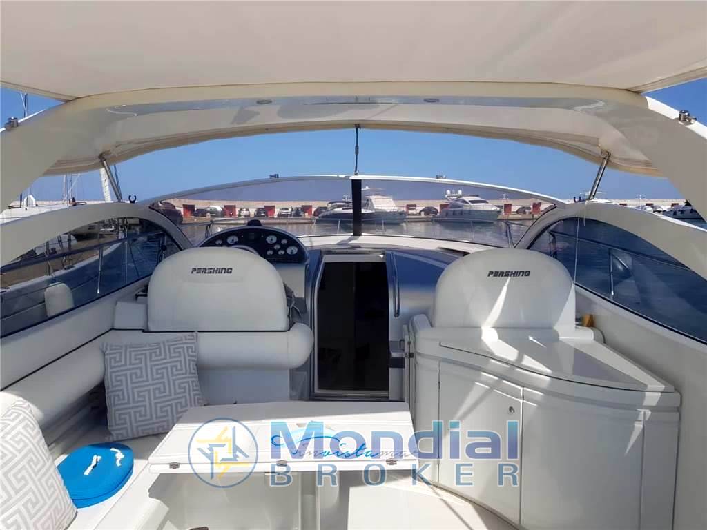 Pershing 37'