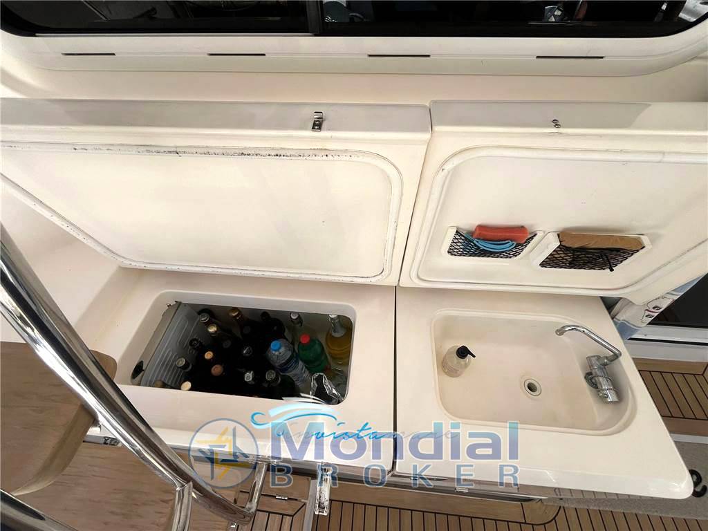Riviera marine 40 flybridge