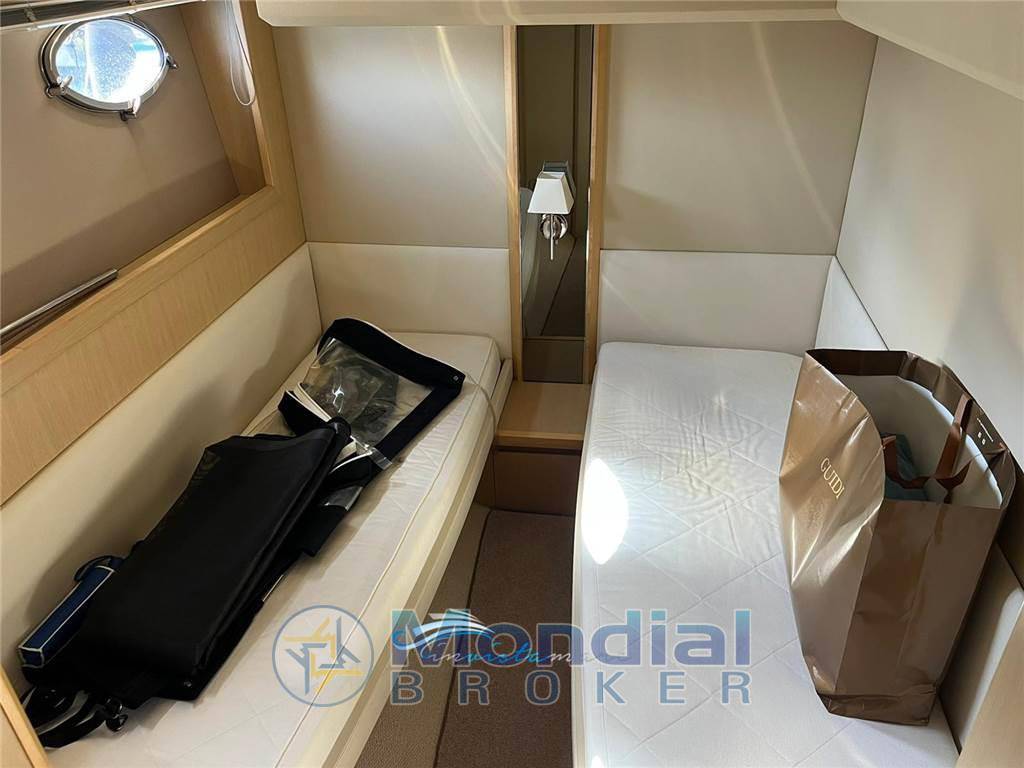 Princess yachts V 53