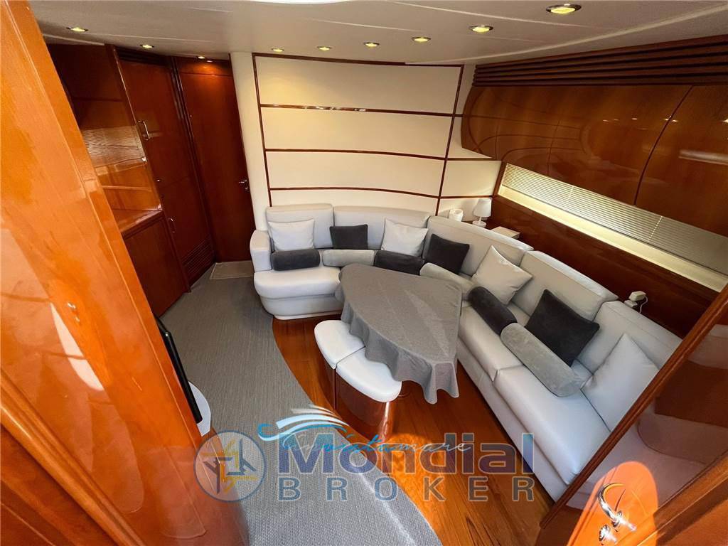 Pershing 50' ht