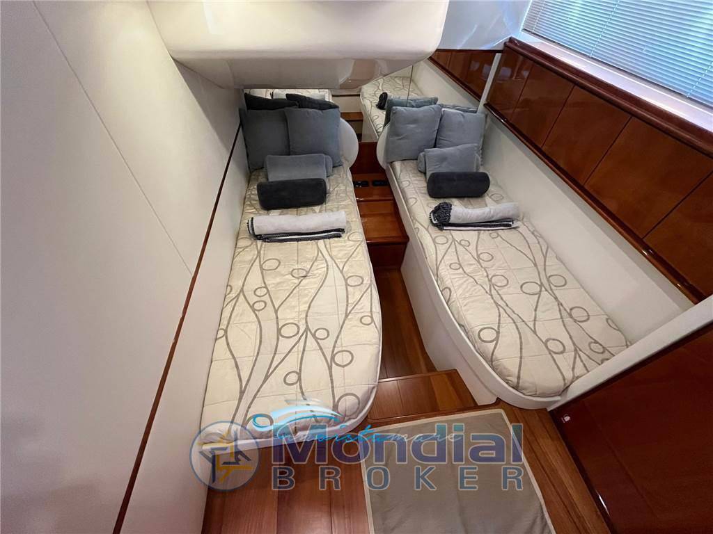 Pershing 50' ht