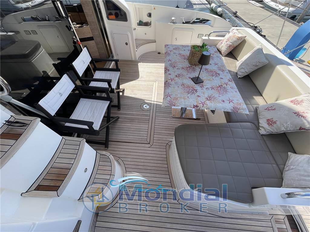 Azimut 53 flybridge