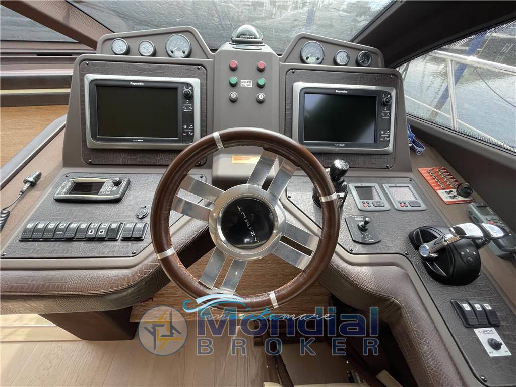 Azimut 64 flybridge