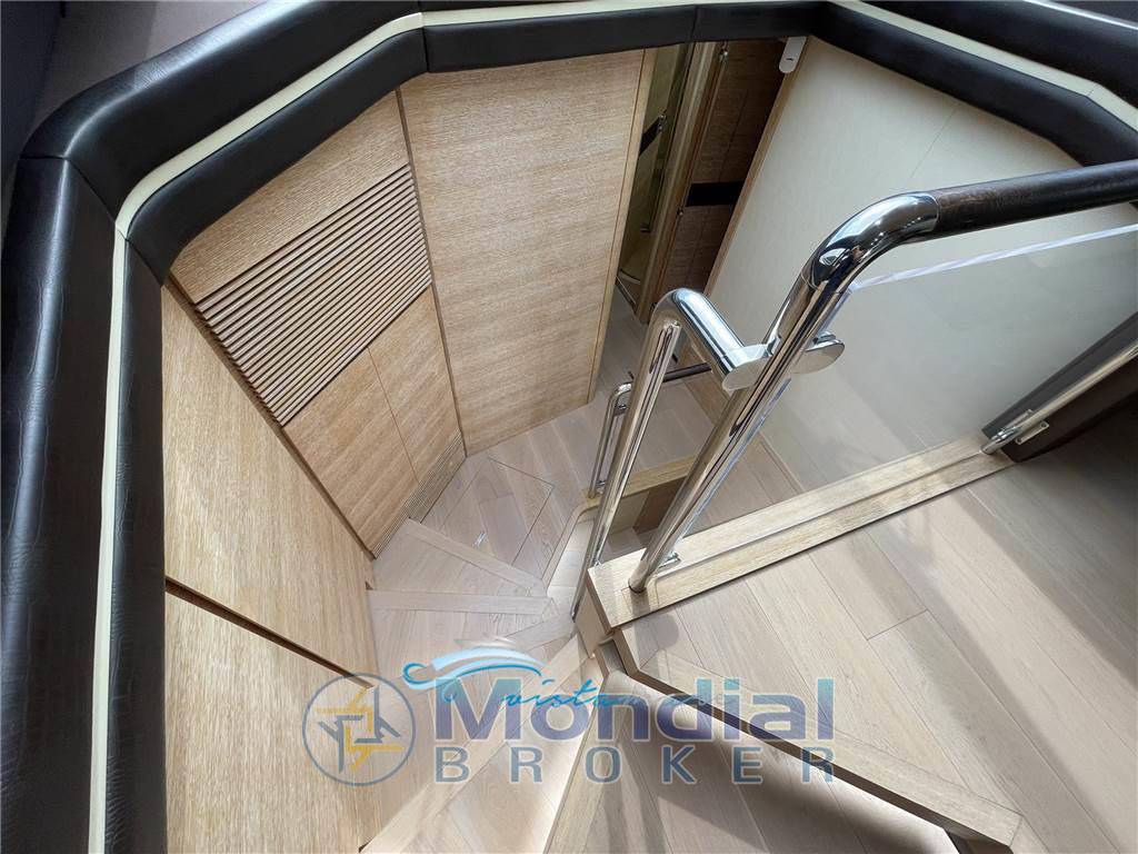 Azimut 64 flybridge
