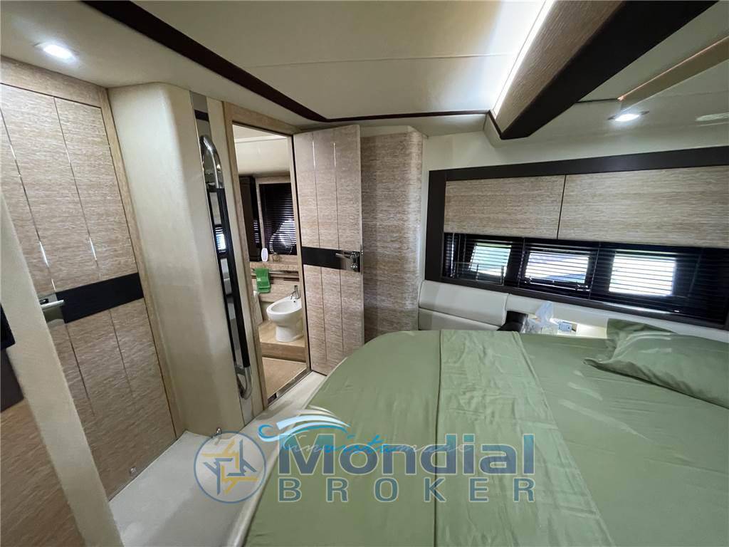 Azimut 64 flybridge