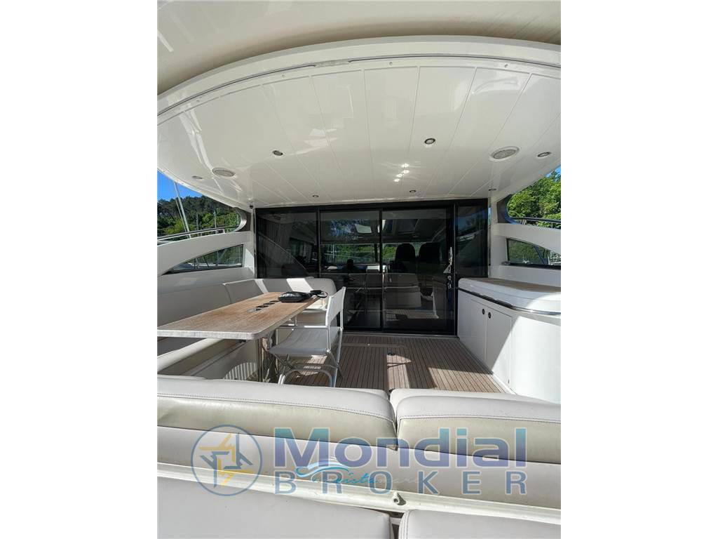 Princess yachts V 62