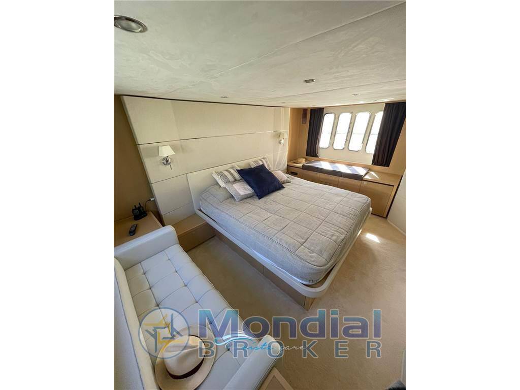 Princess yachts V 62