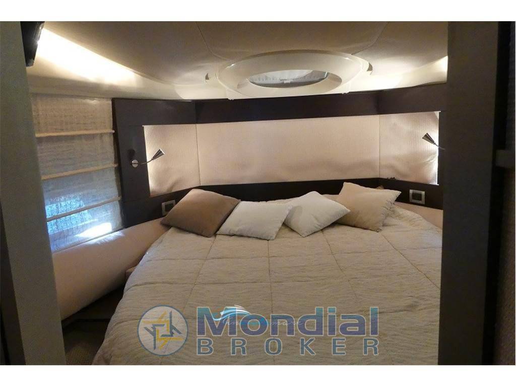 Azimut 43s
