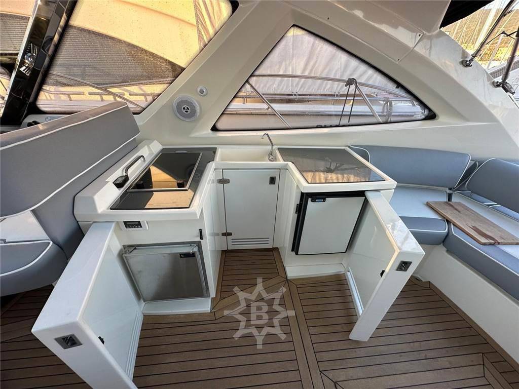 Atlantis 50