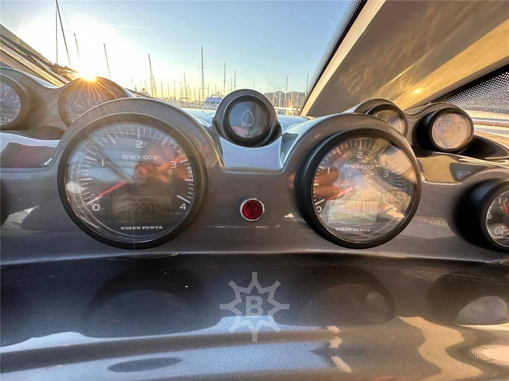 Atlantis 50