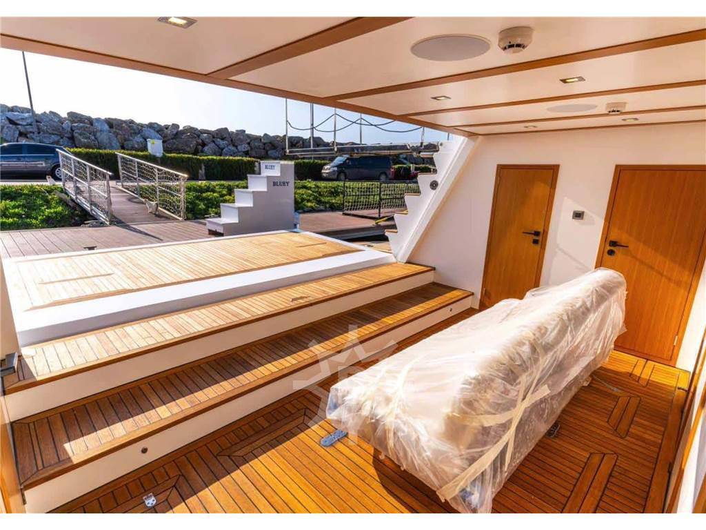 Cantieri di pisa Akhir 108