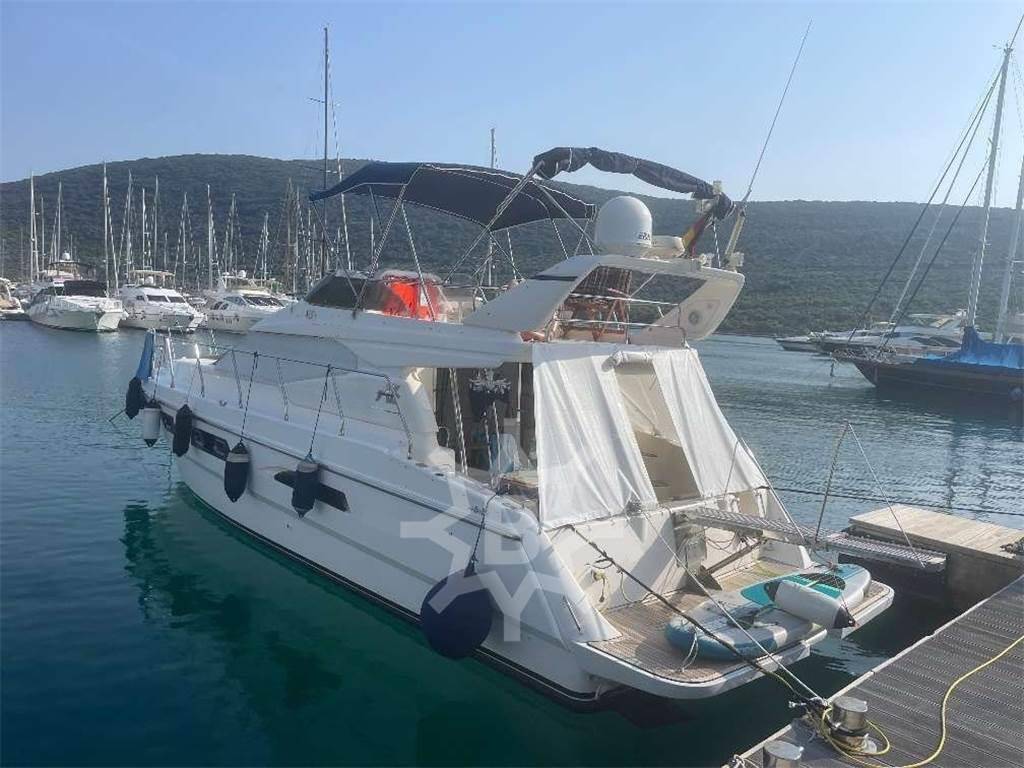 Azimut Az 43